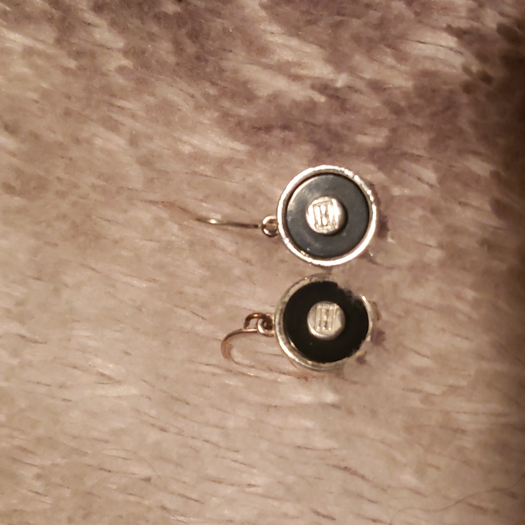 Tommy Hilfiger Dangle Earrings 13$